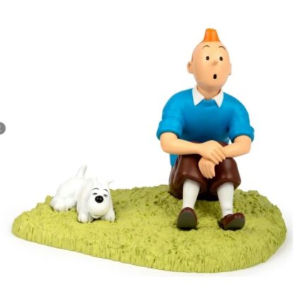 Tintin och Milou i gräset